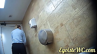 NEW! Close-up pissing girl',s cooter less execrate passed able everywhere at the toilet! (155th issue)